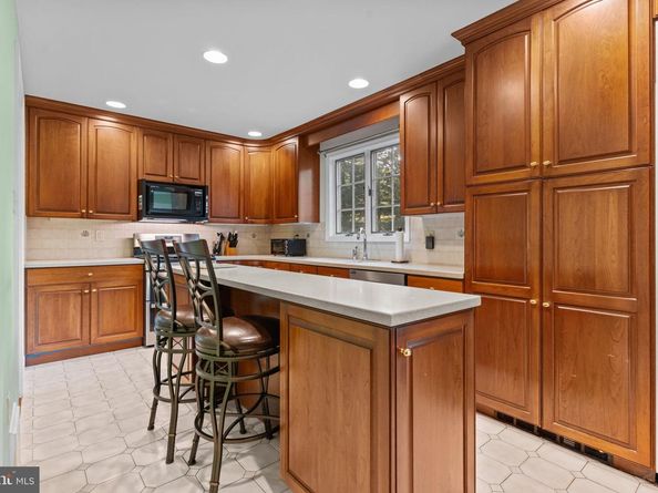 154 Greenwood Avenue, Jenkintown PA 19046