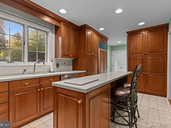154 Greenwood Avenue, Jenkintown PA 19046