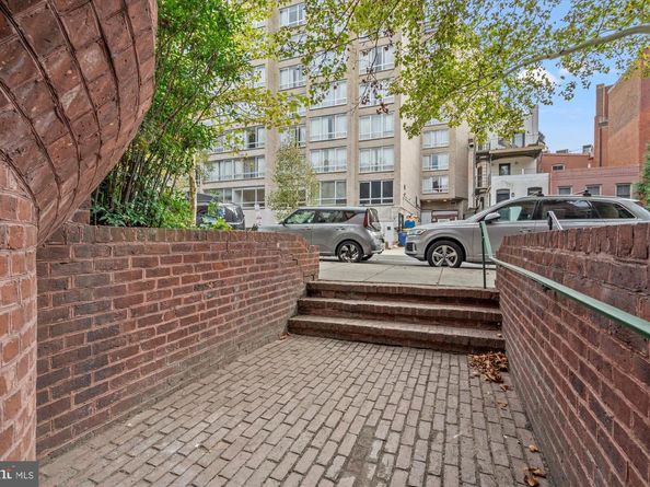 2021 Q Street NW, Washington DC 20009
