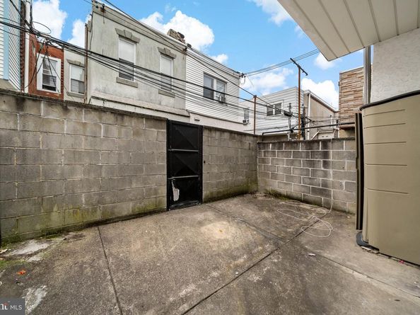 2310 S 15TH Street, Philadelphia PA 19145