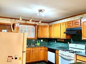 2121 W Indiana Avenue, Philadelphia PA 19132