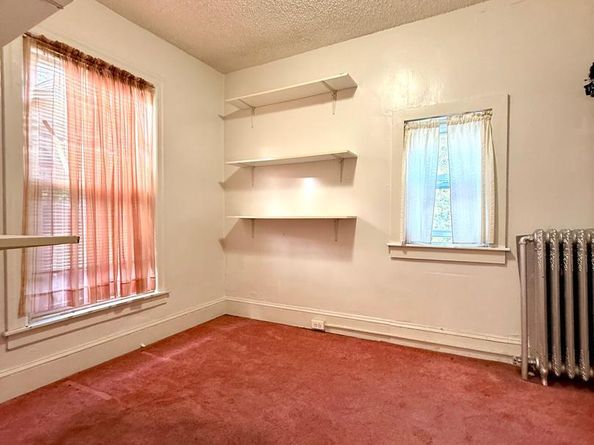 2121 W Indiana Avenue, Philadelphia PA 19132