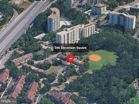 246 Stevenson Square N, Alexandria VA 22304