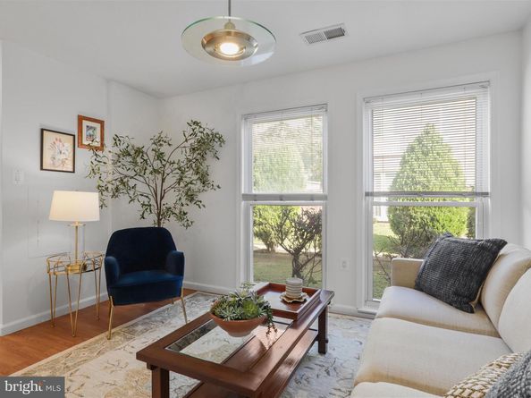 246 Stevenson Square N, Alexandria VA 22304