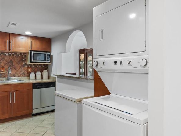 246 Stevenson Square N, Alexandria VA 22304