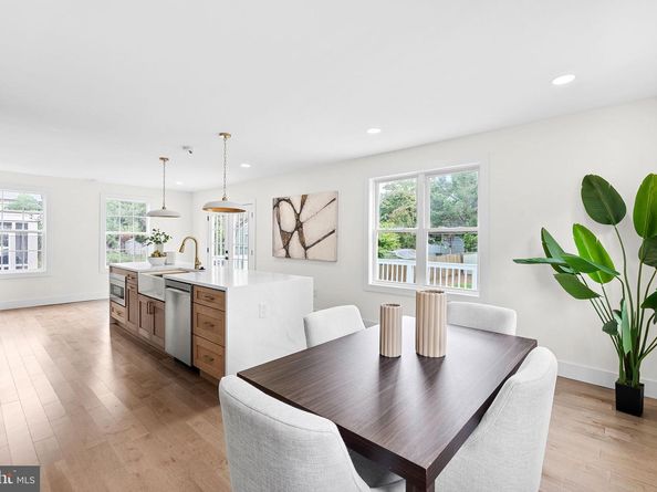 1805 S Pollard Street, Arlington VA 22204