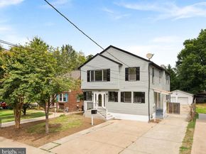 1805 S Pollard Street, Arlington VA 22204
