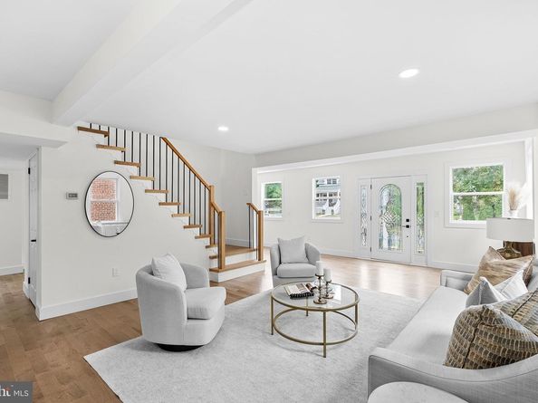 1805 S Pollard Street, Arlington VA 22204