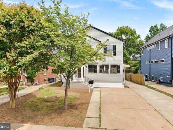1805 S Pollard Street, Arlington VA 22204