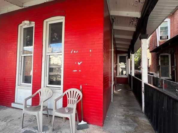 2016 E Madison Street, Philadelphia PA 19134