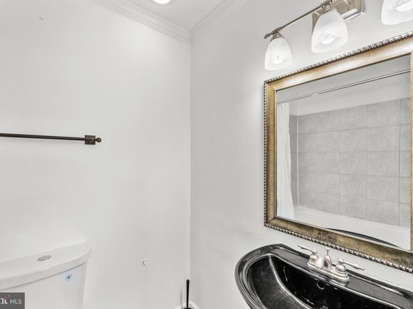 2811 31st Place NE 2811, Washington DC 20018