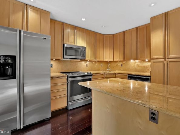 2356 Branleigh Park Court, Reston VA 20191