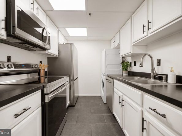 5911 Edsall Road 908, Alexandria VA 22304