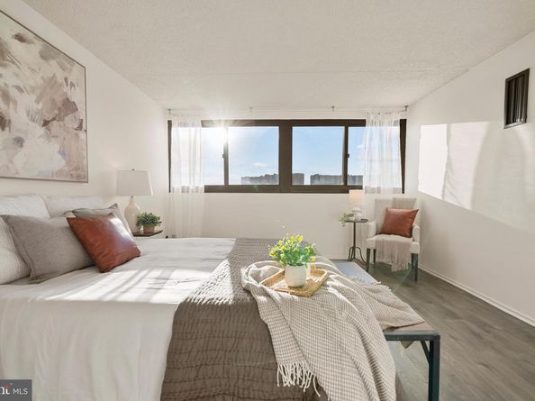 5911 Edsall Road 908, Alexandria VA 22304