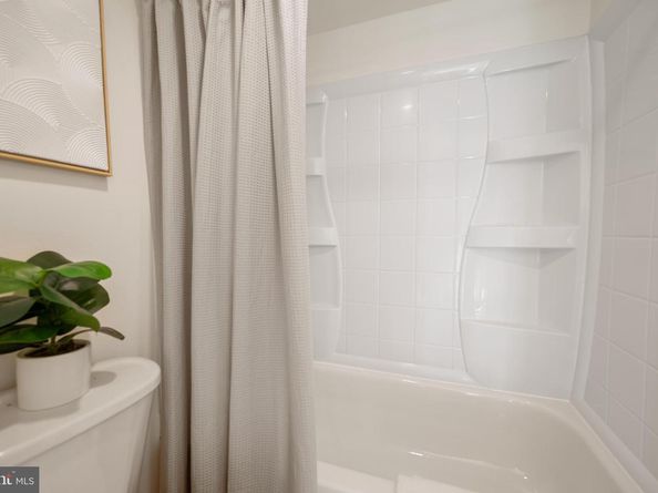 5911 Edsall Road 908, Alexandria VA 22304