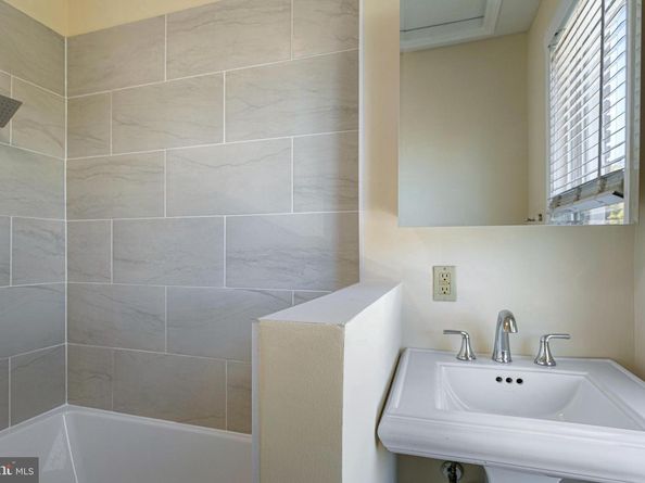 3028 Park Place NW, Washington DC 20001