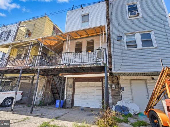 6609 N Gratz Street, Philadelphia PA 19126