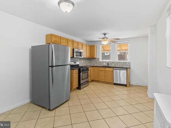 6609 N Gratz Street, Philadelphia PA 19126