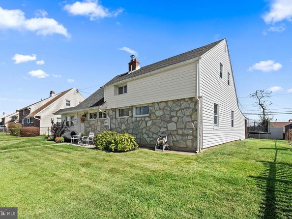 9311 Andover Road, Philadelphia PA 19114