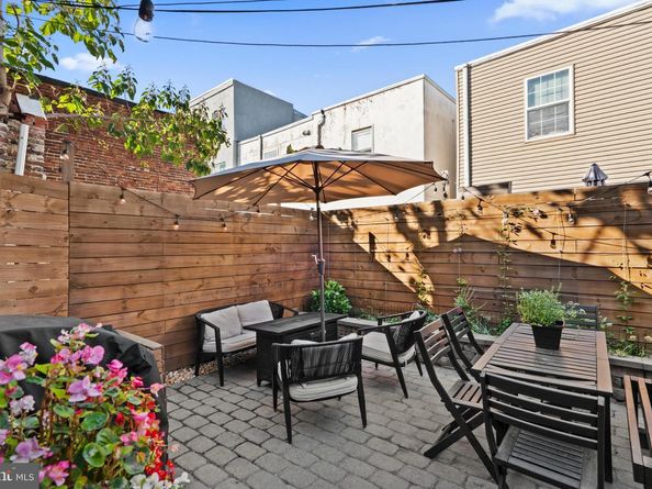 411 Pierce, Philadelphia PA 19148
