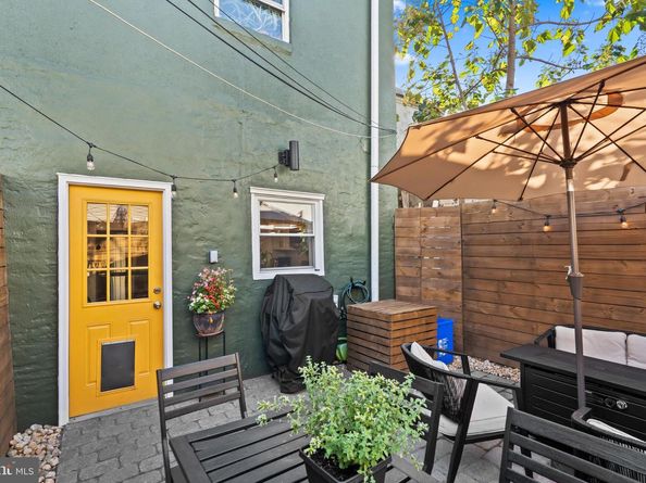 411 Pierce, Philadelphia PA 19148