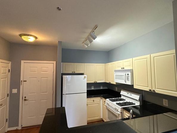 1645 International Drive 125, Mclean VA 22102