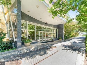 4600 Connecticut Avenue NW