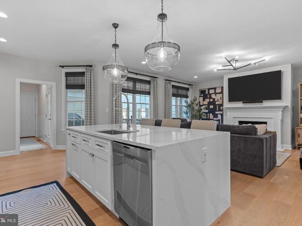 106 Hicks Alley, Newtown PA 18940
