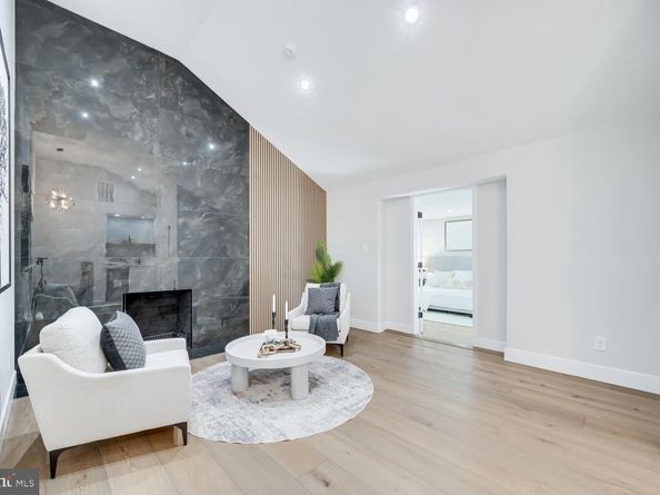 1801 Great Falls Street, Mclean VA 22101