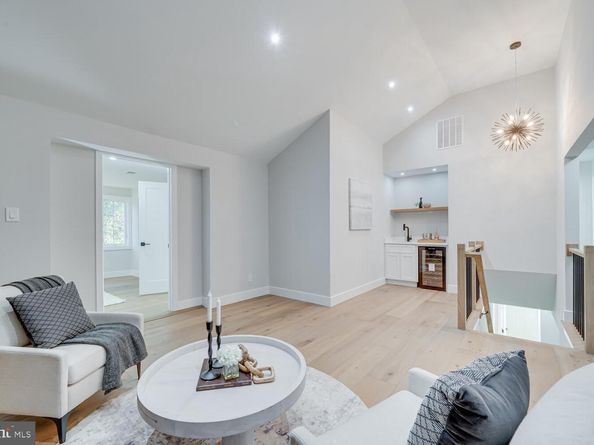 1801 Great Falls Street, Mclean VA 22101