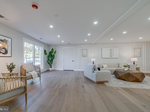 1801 Great Falls Street, Mclean VA 22101