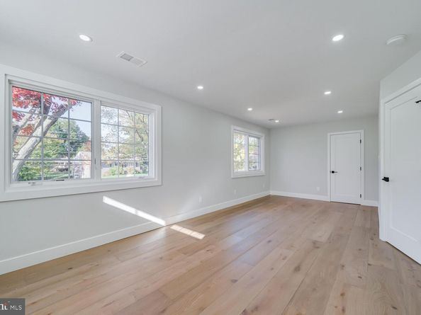 1801 Great Falls Street, Mclean VA 22101