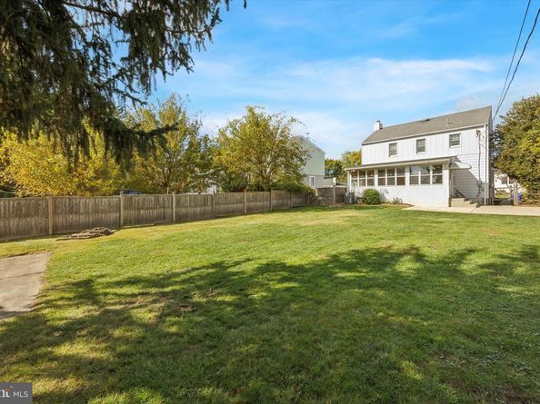 1705 Harmon Road, Conshohocken PA 19428