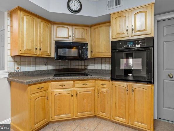 311 Ogden Place, Springfield PA 19064