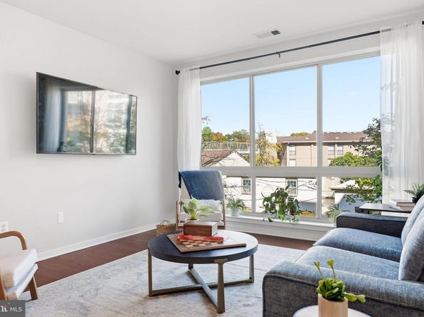 2200 N Westmoreland Street 202, Arlington VA 22213