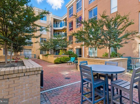 2200 N Westmoreland Street 202, Arlington VA 22213