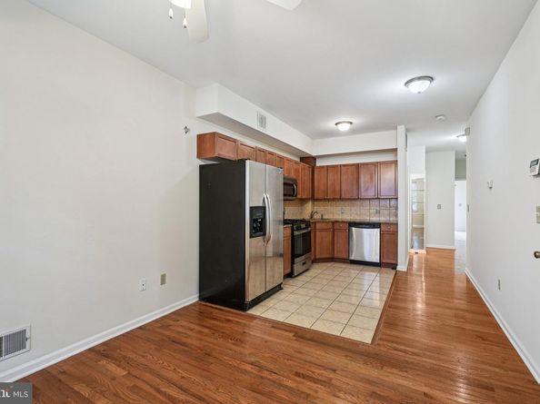 552 N 11TH Street, Philadelphia PA 19123