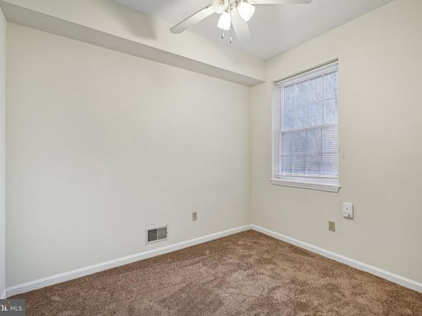 552 N 11TH Street, Philadelphia PA 19123