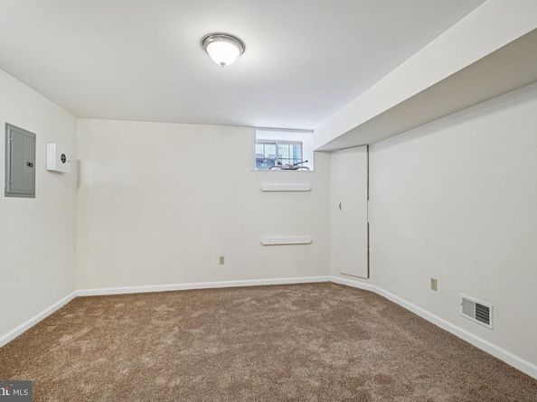 552 N 11TH Street, Philadelphia PA 19123