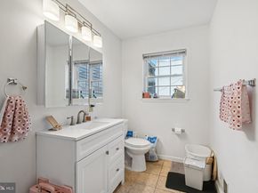 552 N 11TH Street, Philadelphia PA 19123