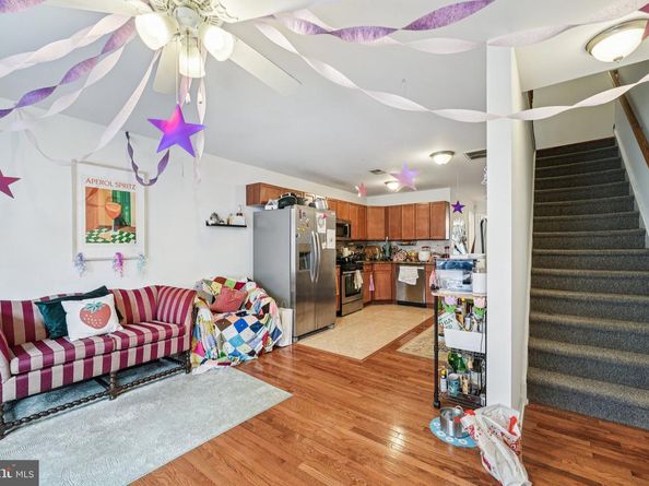 552 N 11TH Street, Philadelphia PA 19123