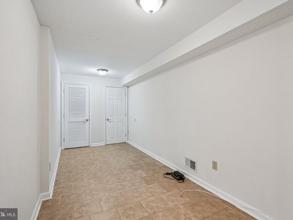 552 N 11TH Street, Philadelphia PA 19123