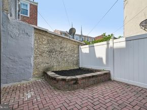 552 N 11TH Street, Philadelphia PA 19123
