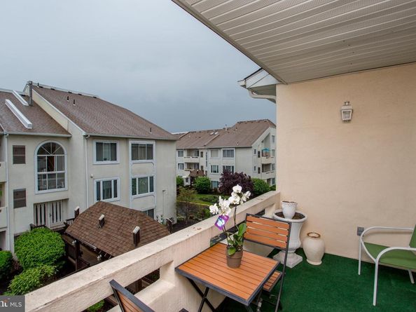 48 Bonnie Gellman Court B48, Philadelphia PA 19114