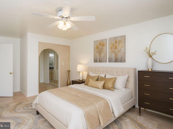 48 Bonnie Gellman Court B48, Philadelphia PA 19114