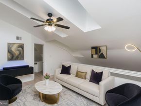 48 Bonnie Gellman Court B48, Philadelphia PA 19114