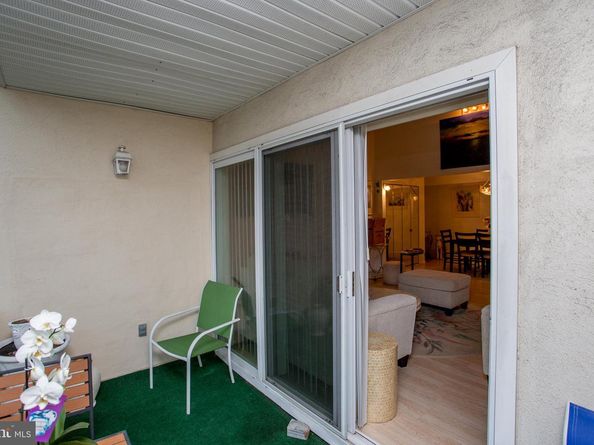 48 Bonnie Gellman Court B48, Philadelphia PA 19114