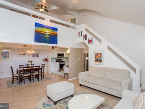 48 Bonnie Gellman Court B48, Philadelphia PA 19114