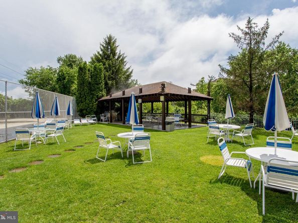 48 Bonnie Gellman Court B48, Philadelphia PA 19114