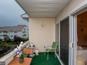 48 Bonnie Gellman Court B48, Philadelphia PA 19114